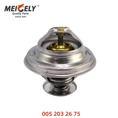 ইঞ্জিন কুল্যান্ট থার্মোস্ট্যাট OEM 0052032675 1032000819 For Merceds-Benz
